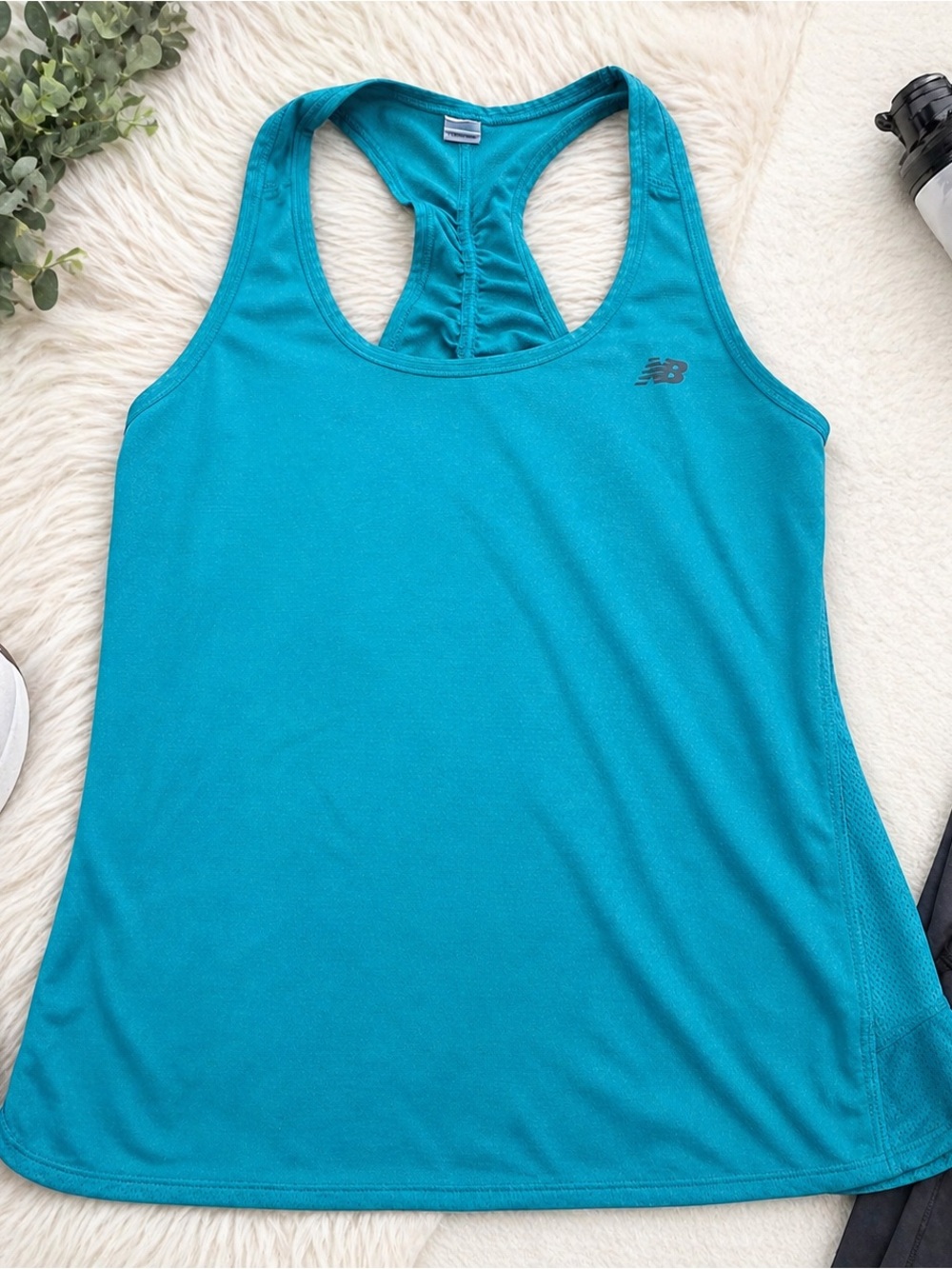 New Balance Turquoise/Teal Women’s Racerback Performance Yoga Tank Size Small